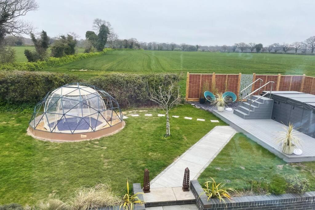 Covehithe House-Coastal Luxury- Sleeps 12-With Huge Swimspa! Wrentham Экстерьер фото